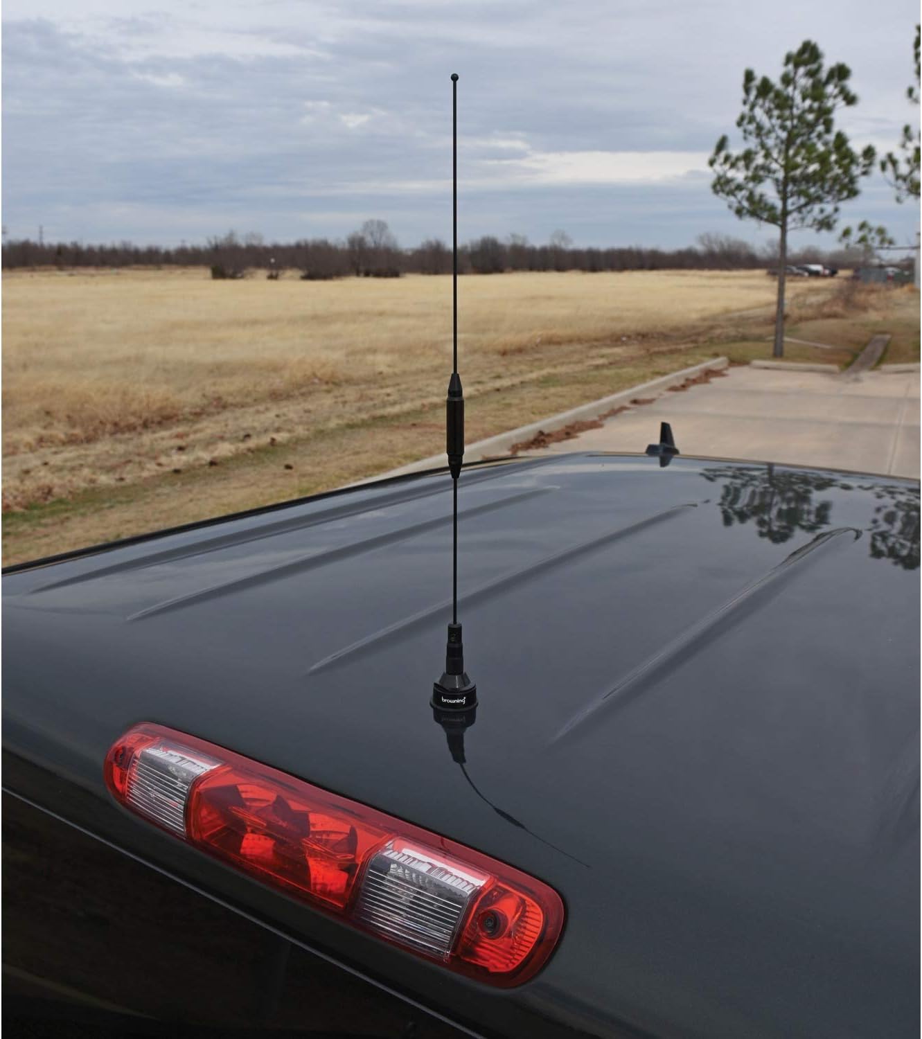 Tram BR-179 140 to 170 MHz VHF/430 to 470 MHz UHF Pre-Tuned Dual Band NMO Antenna