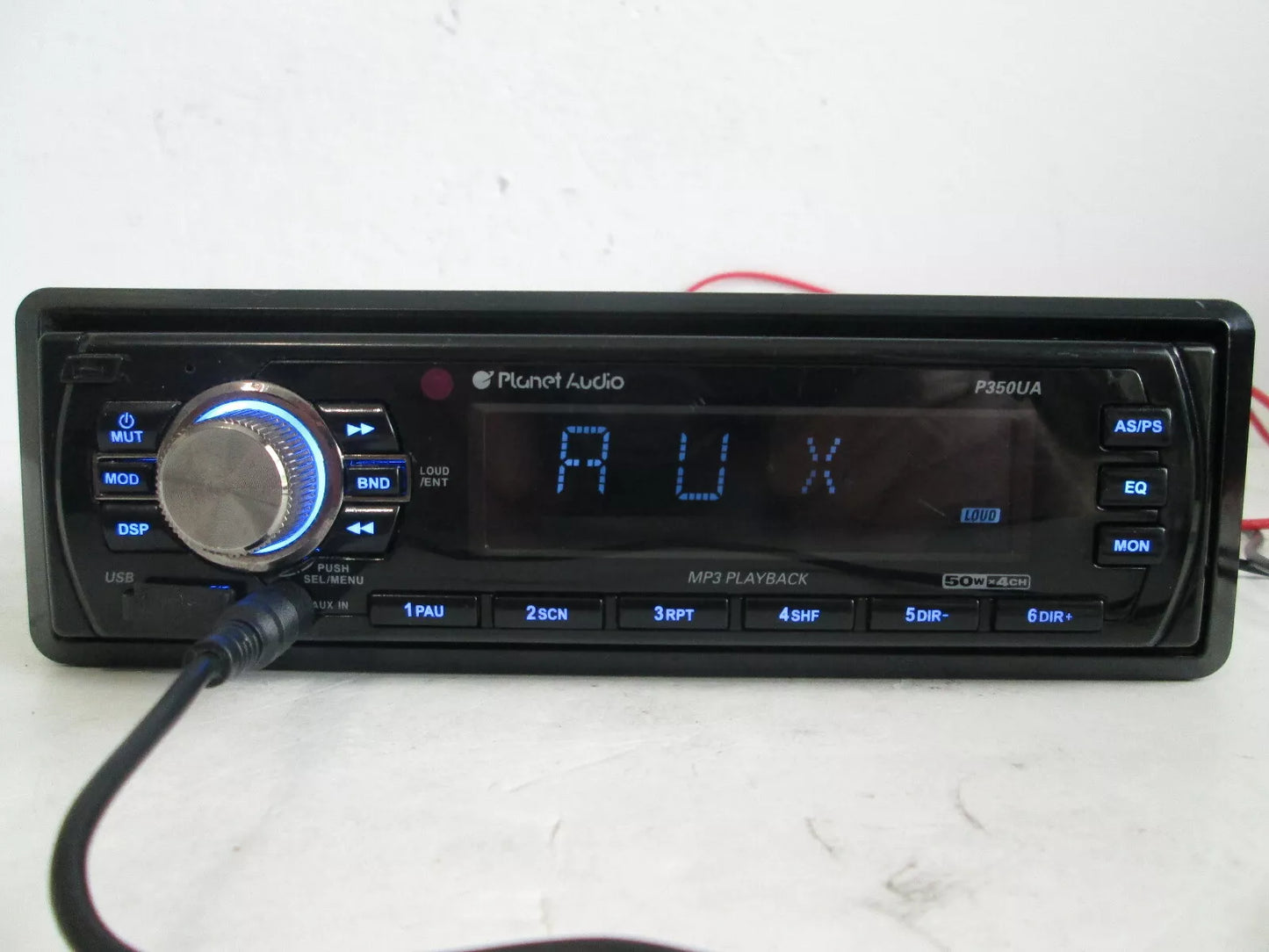 Planet Audio P350UA MP3 USB Aux Input AM FM Stereo Radio Media Player 50X4 Watt